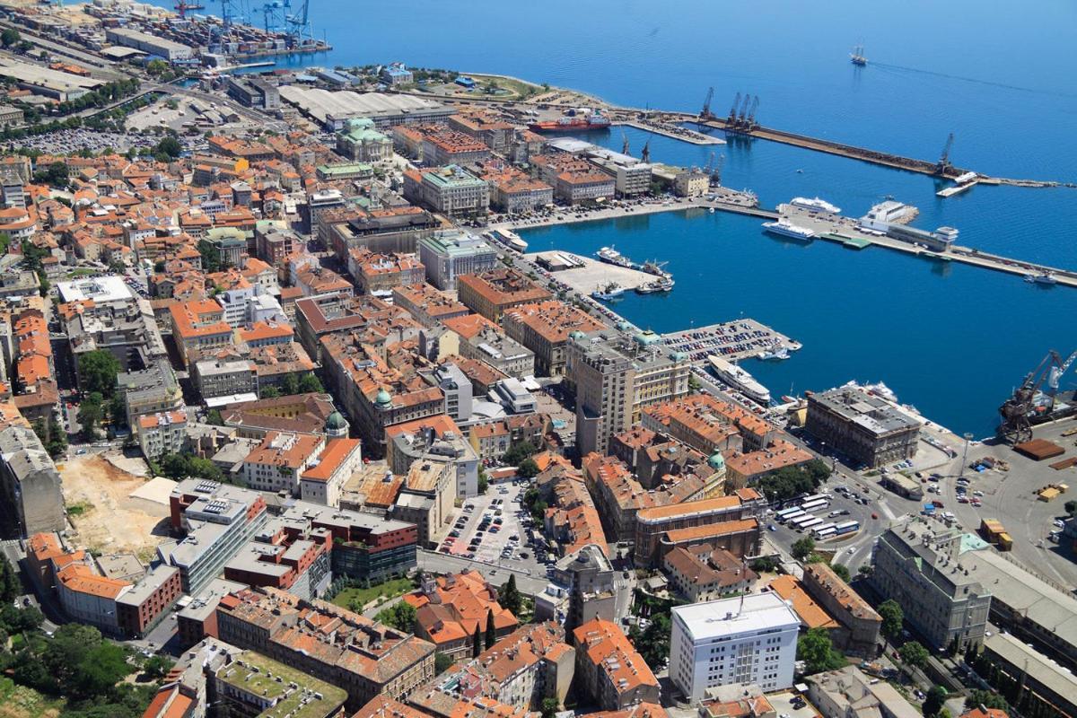 Apartment Colors Of Life Rijeka Luaran gambar